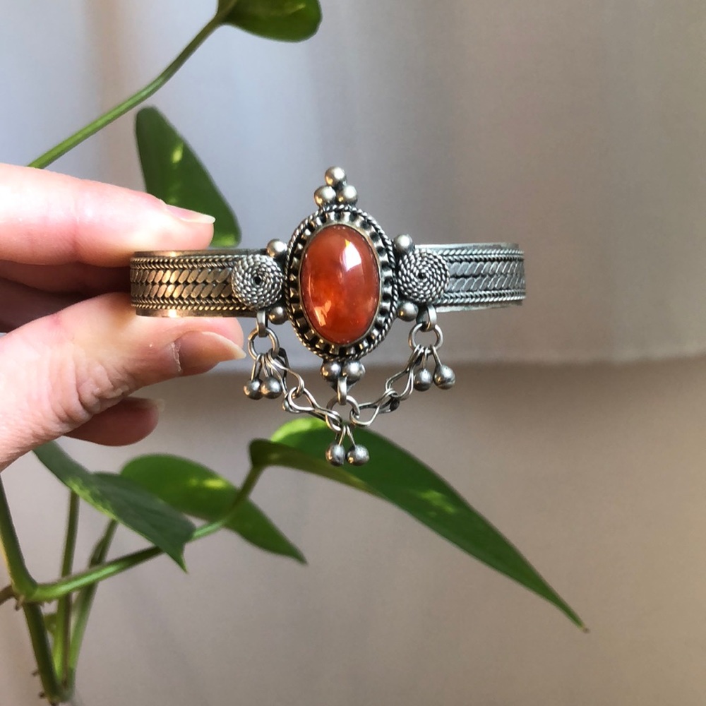 Vintage Metalwork Gemstone Bracelet